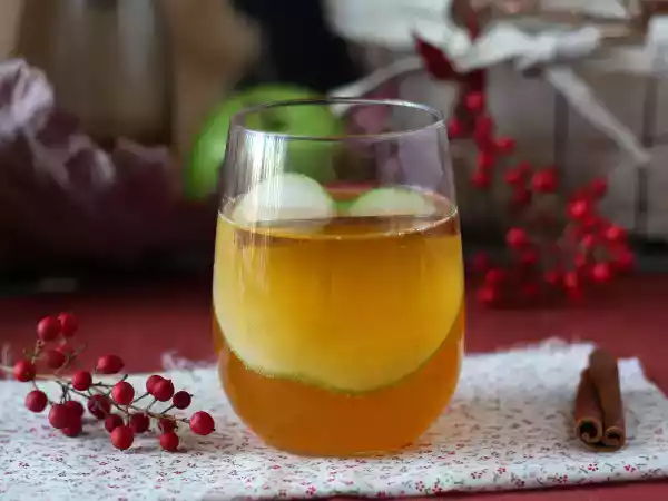 Ricetta Spritz alla zucca, il drink speziato per un aperitivo speciale!