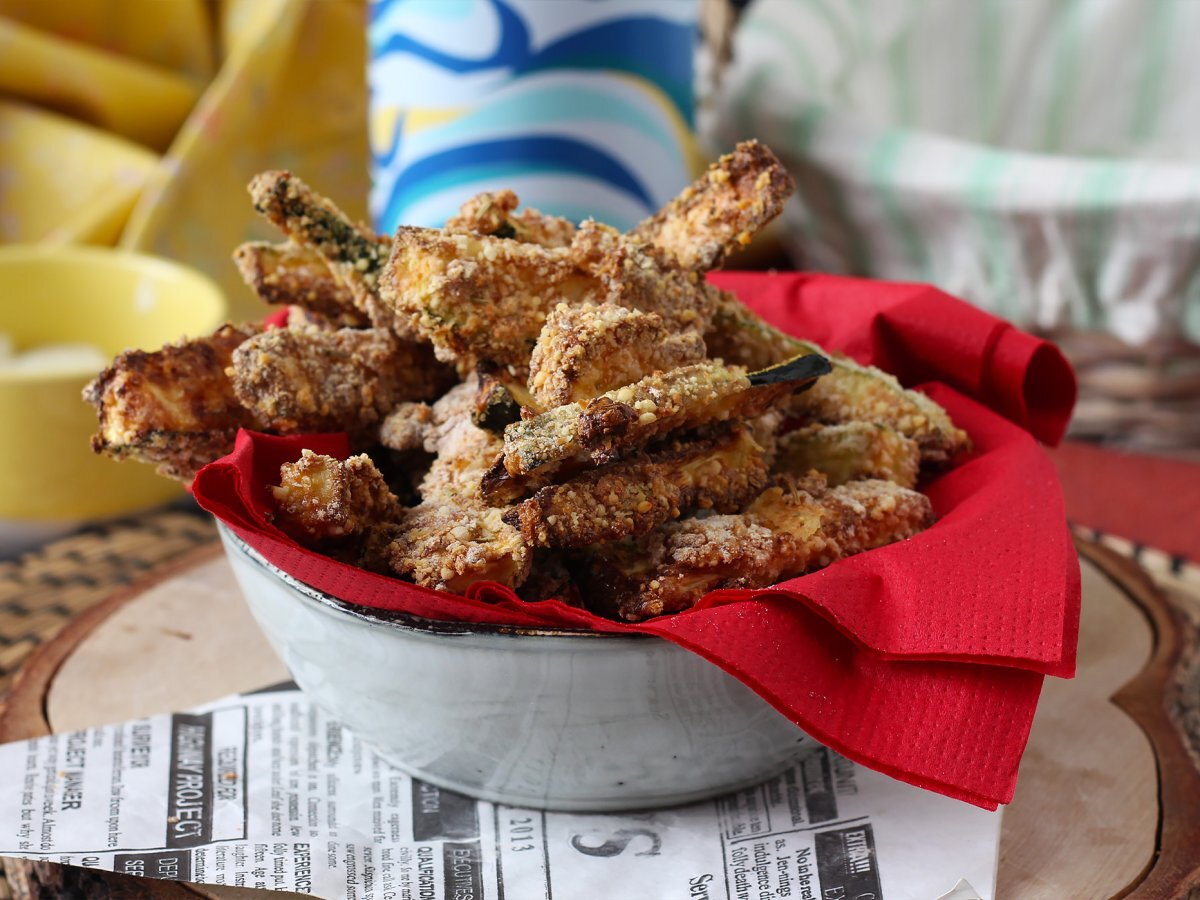 Stick di zucchine in friggitrice ad aria