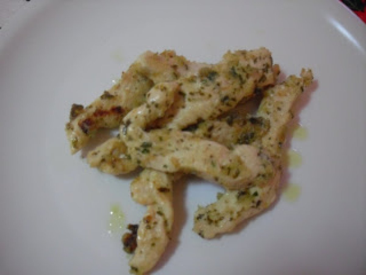 Straccetti di petto di pollo al verde - foto 11