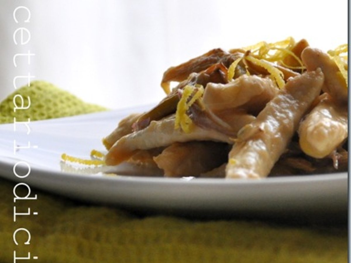 Straccetti di pollo ai carciofi e limone