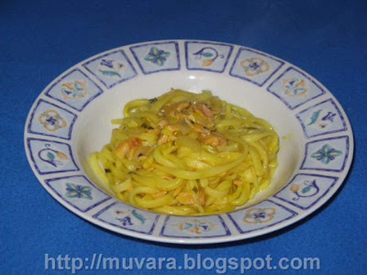 Strangozzi con zafferano e salmone affumicato