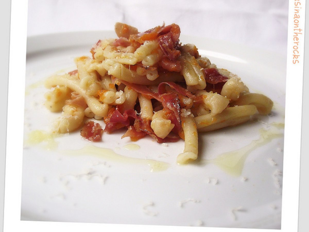 Strozzapreti zucca & speck + piccole soddisfazioni