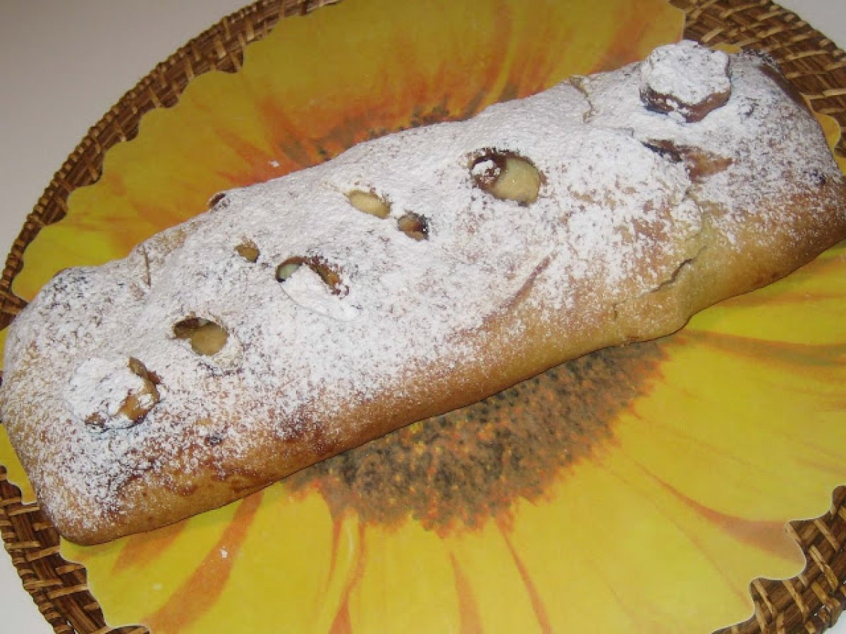 Strudel con fichi e mandorle. - foto 2