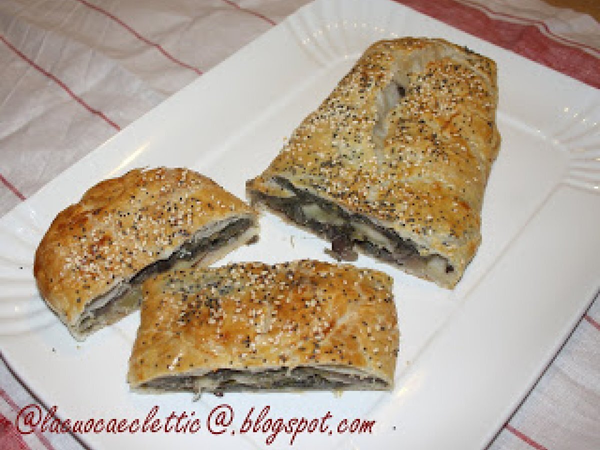 Strudel con radicchio, porri e formaggio - foto 3