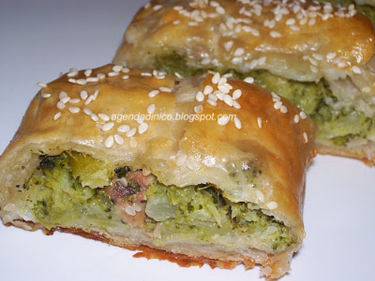 STRUDEL DI BROCCOLI E ACCIUGHE / STRUDEL CU BROCCOLI SI ANSOA - foto 2