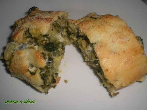 Strudel di frolla al cumino farcito con verza e cannellini