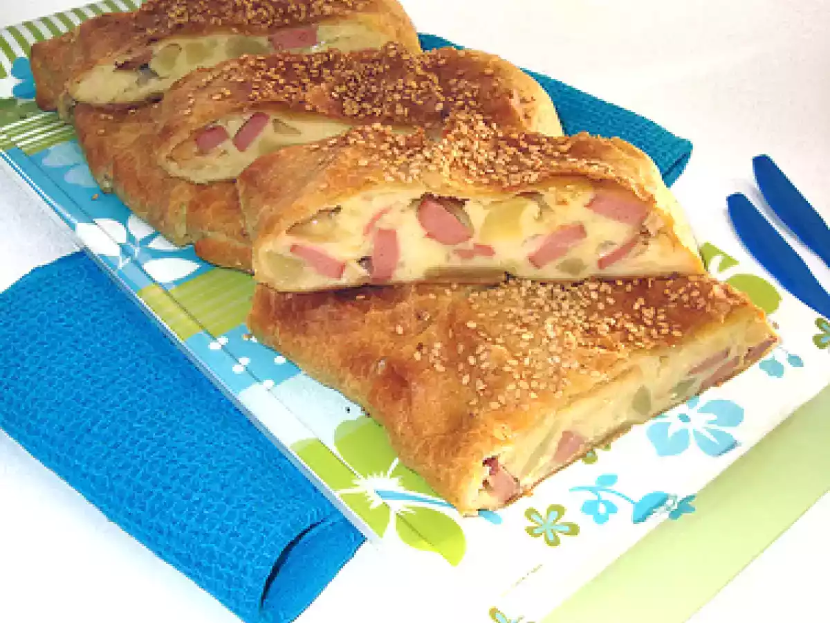 Strudel di patate, wurstel e scamorza affumicata - foto 2