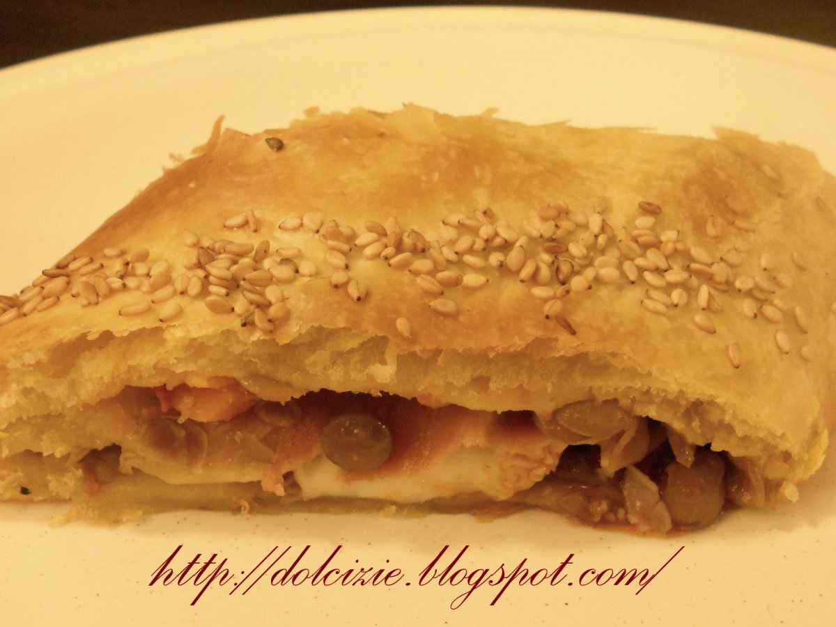 Strudel lenticchie, prosciutto e asiago