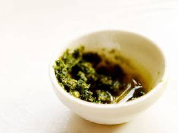 Sughi e salse fatte in casa per Bambini, Pesto genovese senza aglio