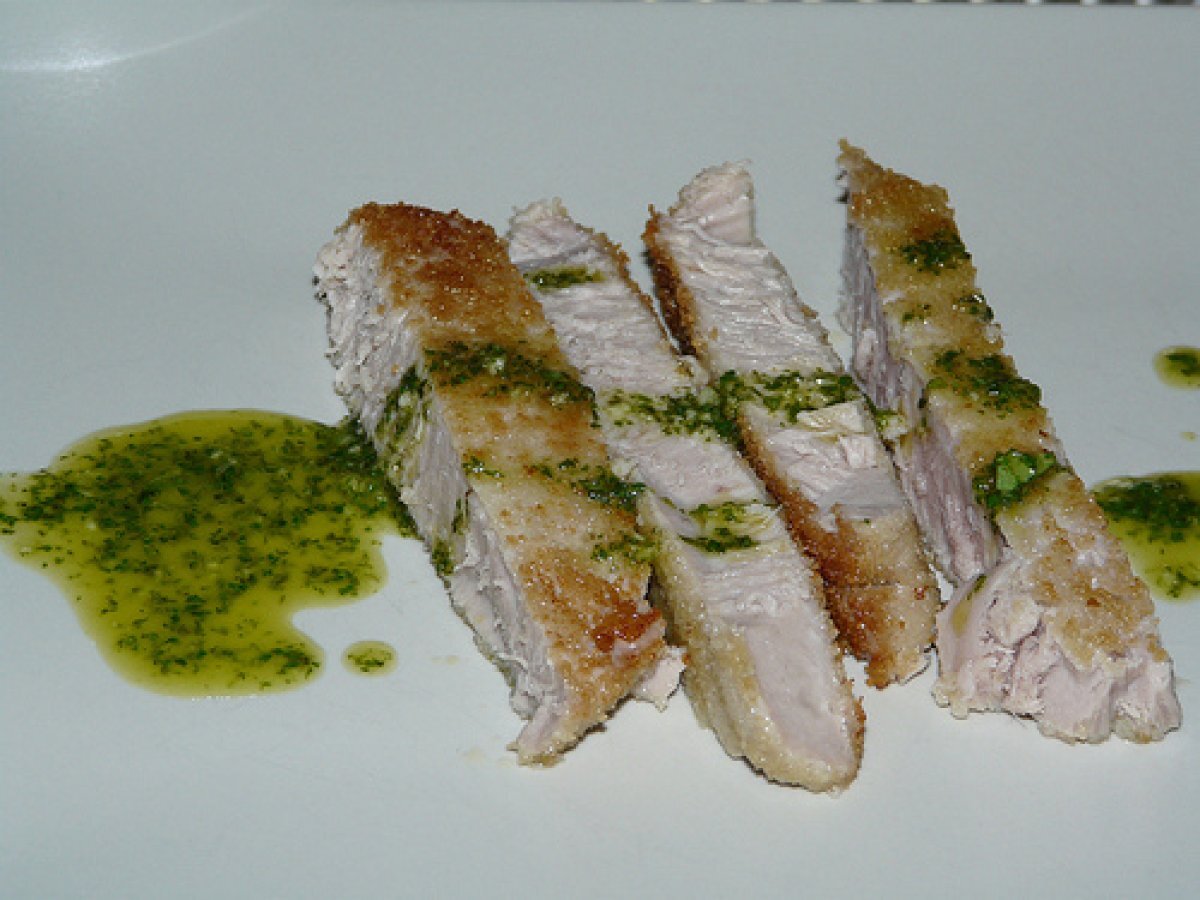 Tagliata di tonno (con salsa verde alla menta)