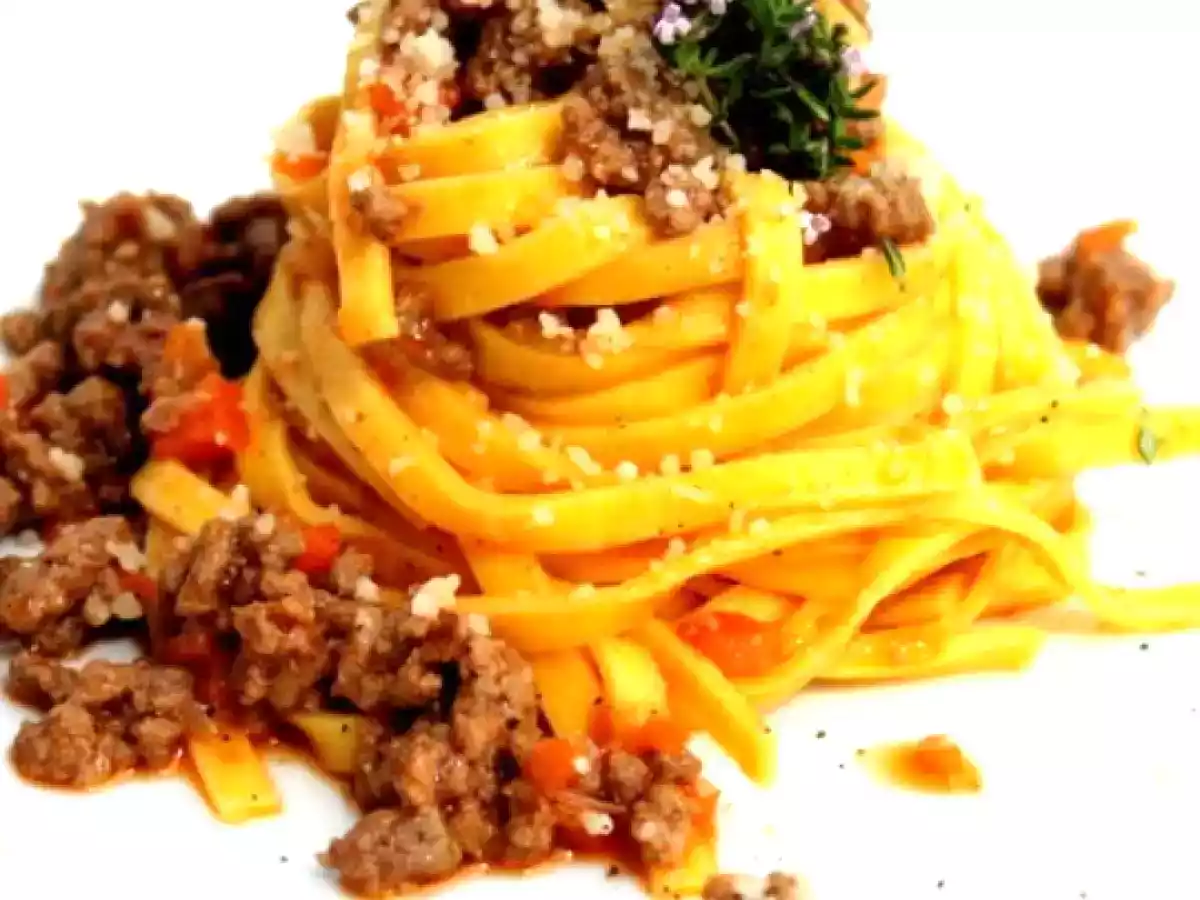 Tagliatelle al ragù speziato - foto 2