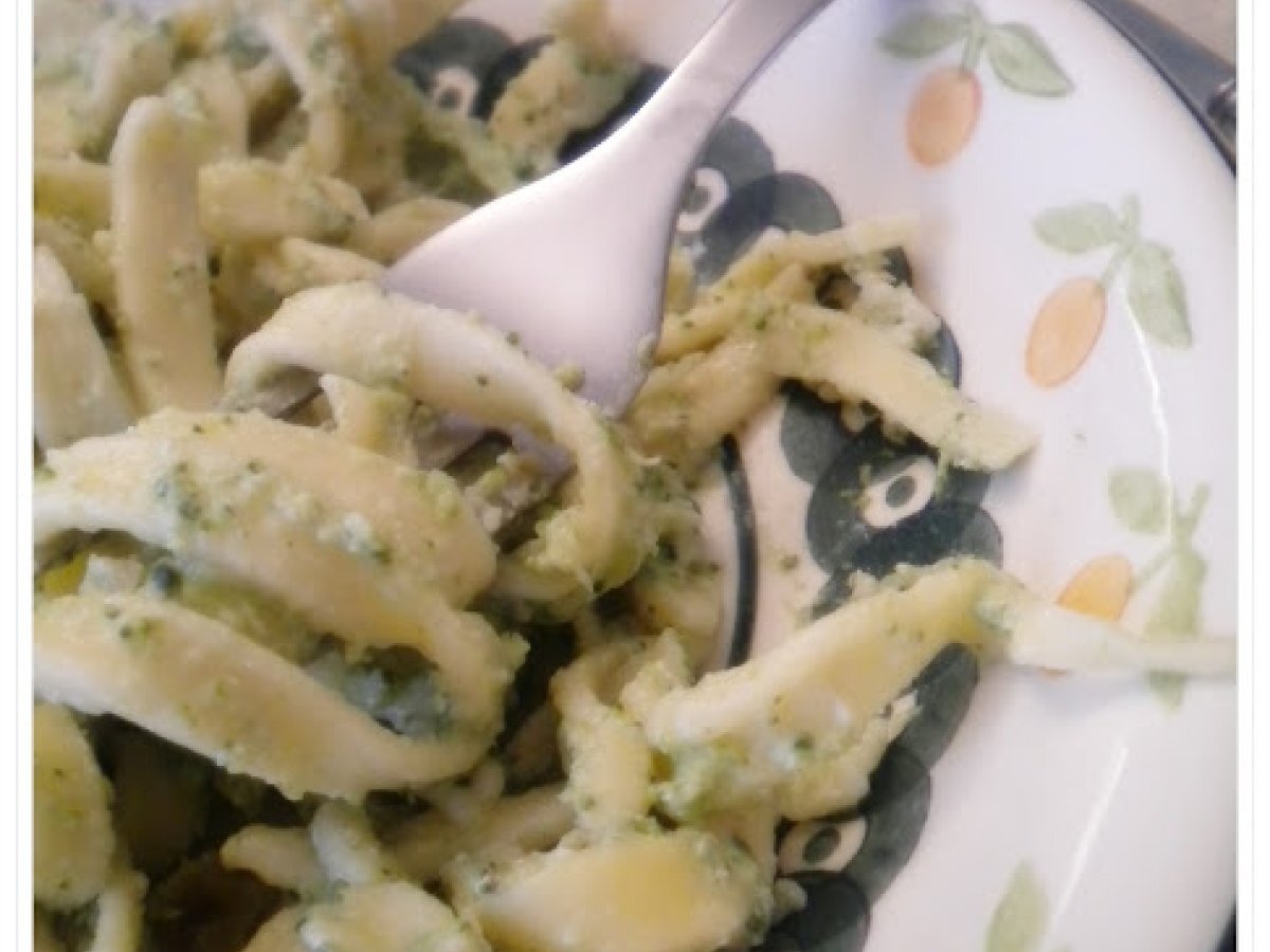 Tagliatelle alla crema di broccoletti e noci