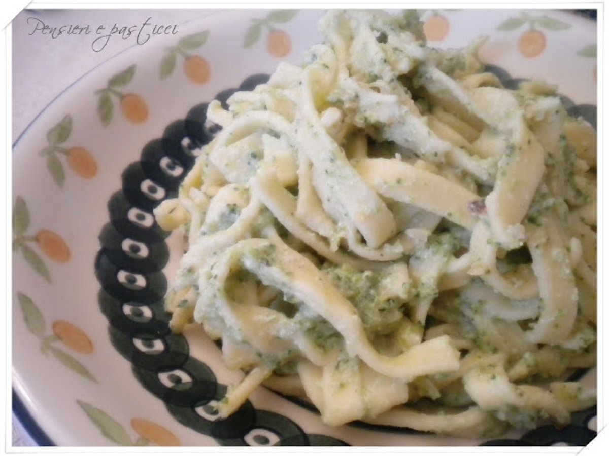 Tagliatelle alla crema di broccoletti e noci - foto 2