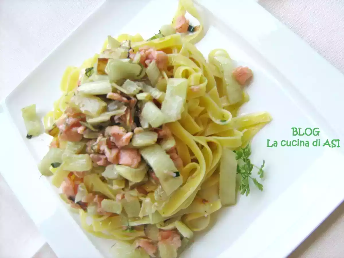 TAGLIATELLE CON FINOCCHIO BRASATO E SALMONE AFFUMICATO