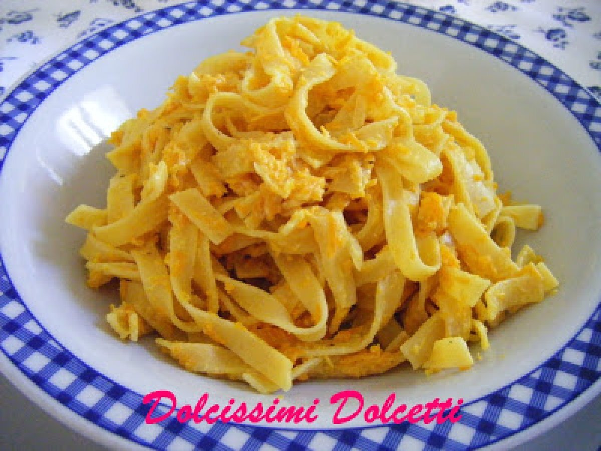 Tagliatelle con zucca e ricotta