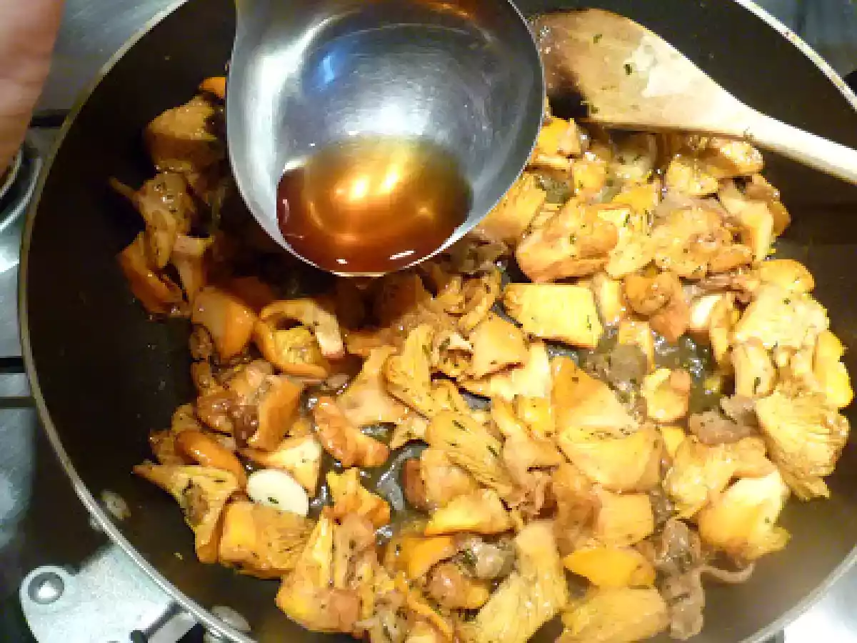 TAGLIATELLE DI FRITTATA AI FUNGHI GALLETTI - foto 2