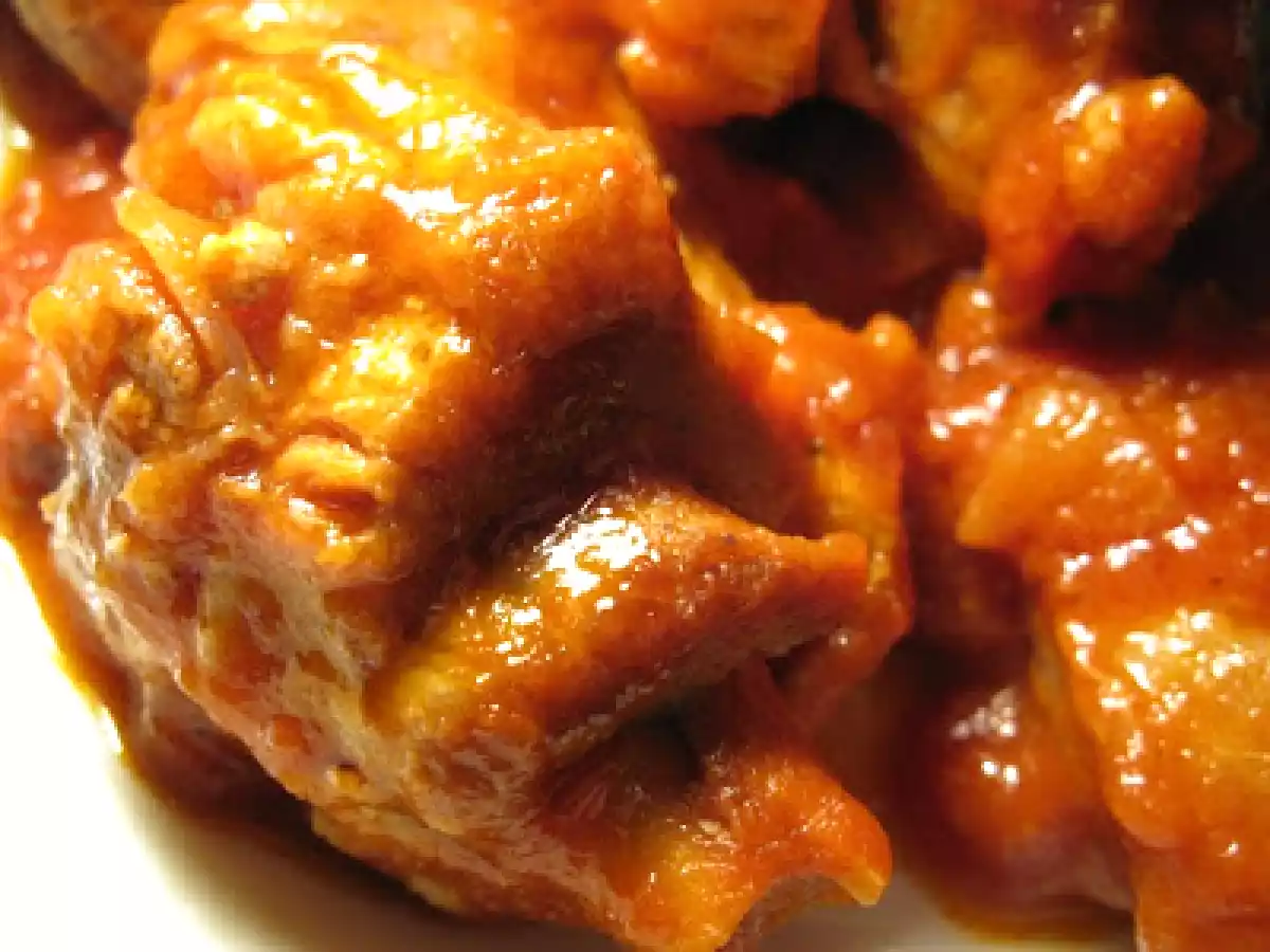 Tagliatelle di pasta fresca con sugo e spezzatino d'agnello - foto 2