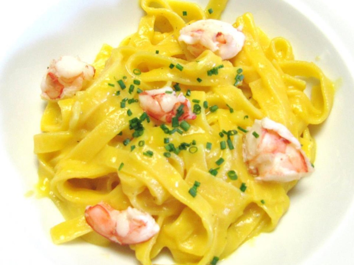 Tagliatelle Manorgi (con gamberi in crema di porri)