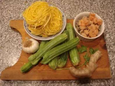 Tagliolini allo zenzero con zucchine gamberi e vongole - foto 2