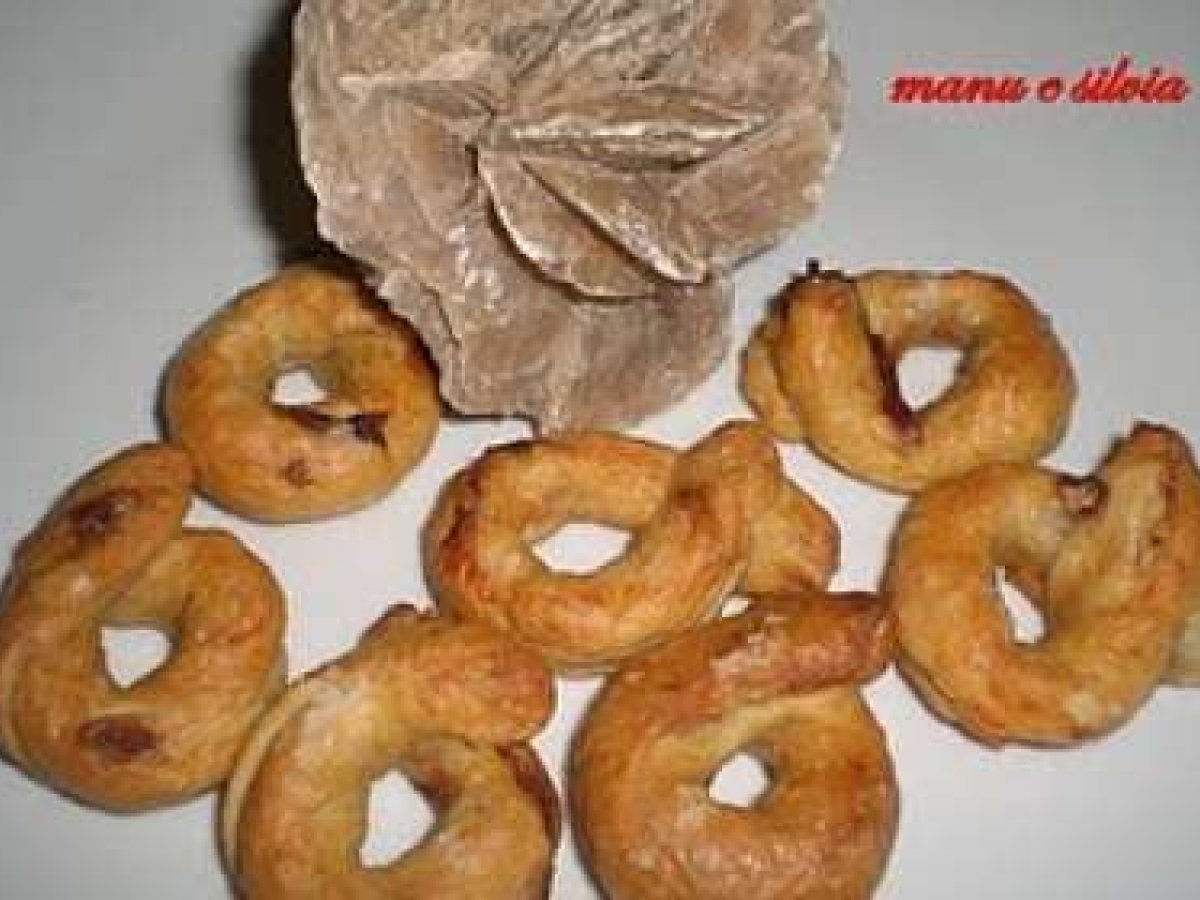 Taralli ai pomodori secchi