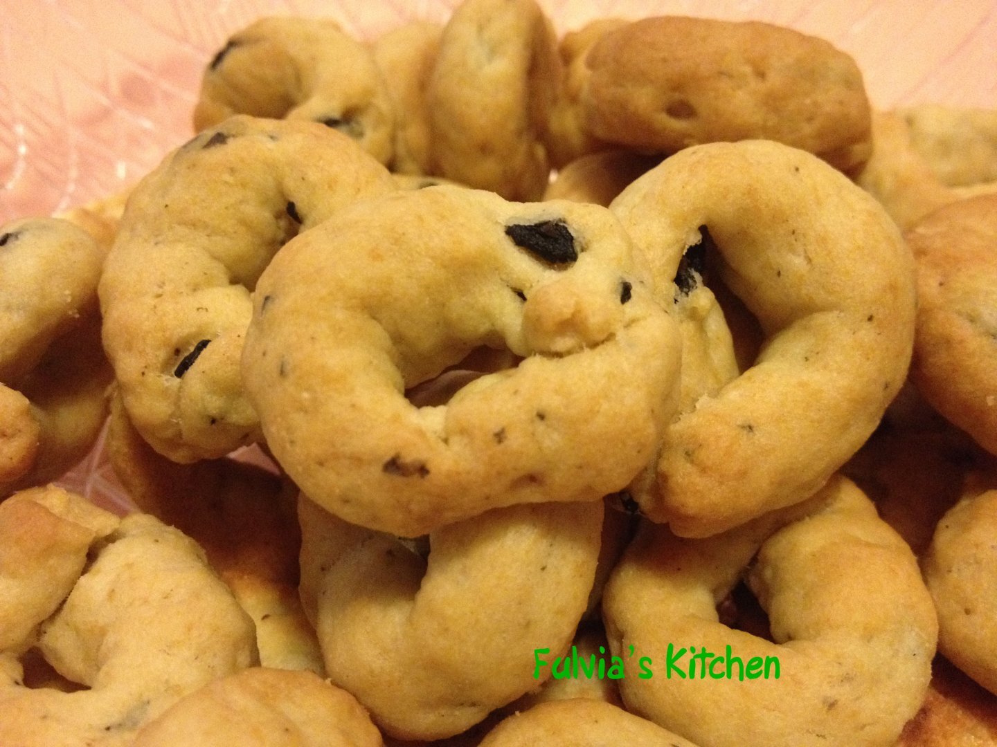 Taralli allo champagne e olive nere Ricetta Petitchef