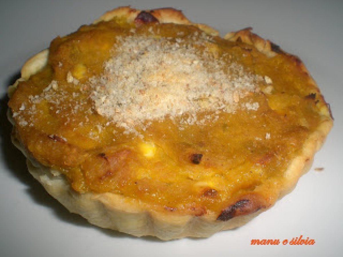 Tartellette alla zucca e mostarda