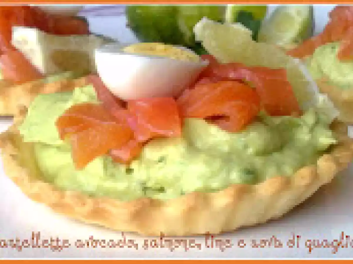 TARTELLETTE CON CREMA DI AVOCADO, SALMONE, LIME E UOVA DI QUAGLIA - foto 3