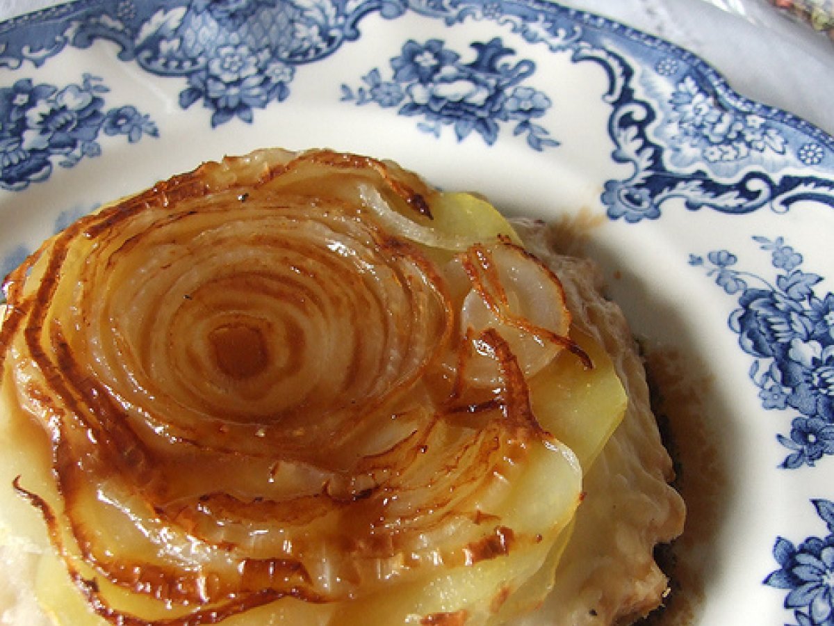 Tartes tatin di cipolle e patate