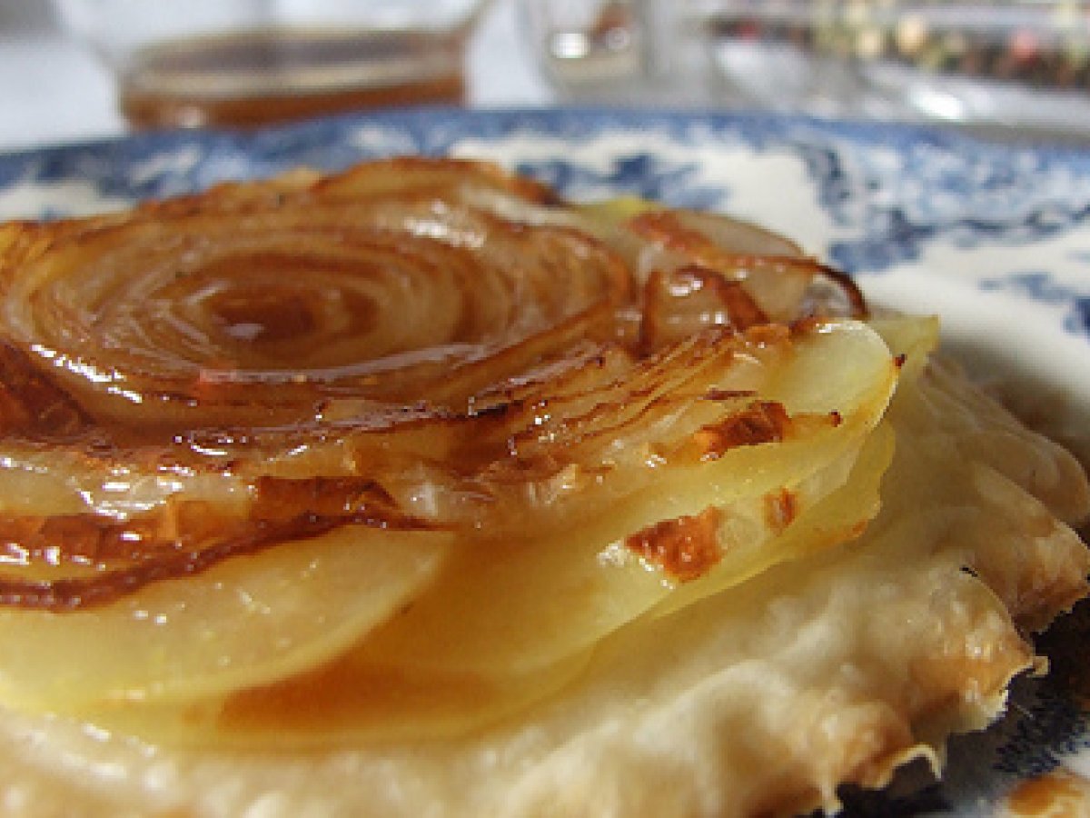 Tartes tatin di cipolle e patate - foto 3