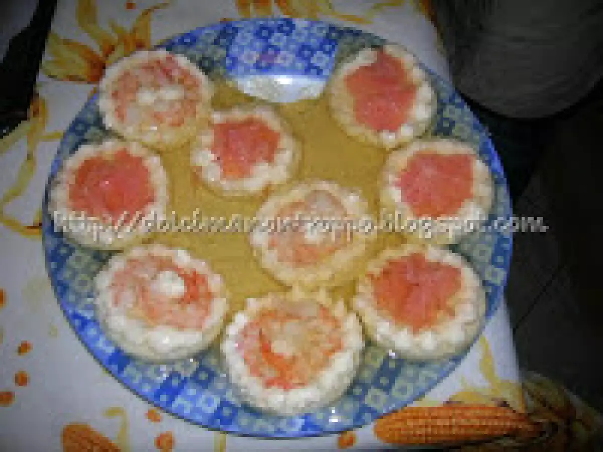 Tartine gelatin ate al salmone e code di gamberi - foto 2