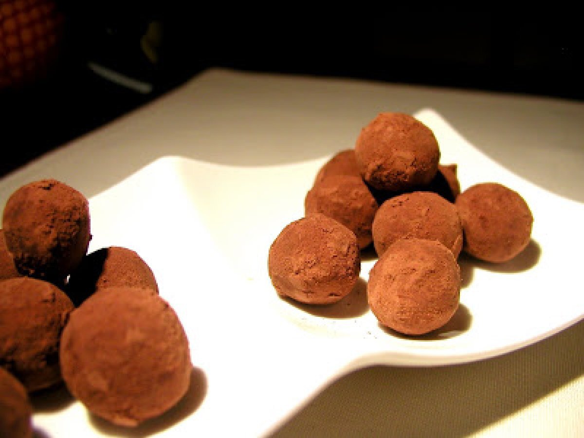 Tartufi di castagne all'arancia e cardamomo