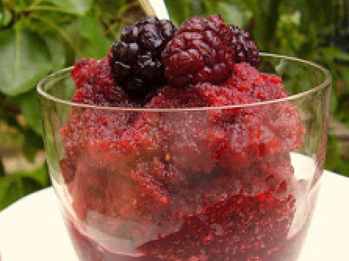 Tempo di granite un must catanese: GRANITA DI GELSI neri