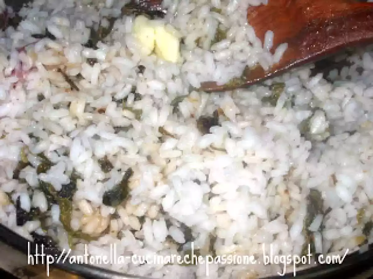 Timballini con germogli di rovo e petali di rosa rossa - foto 9