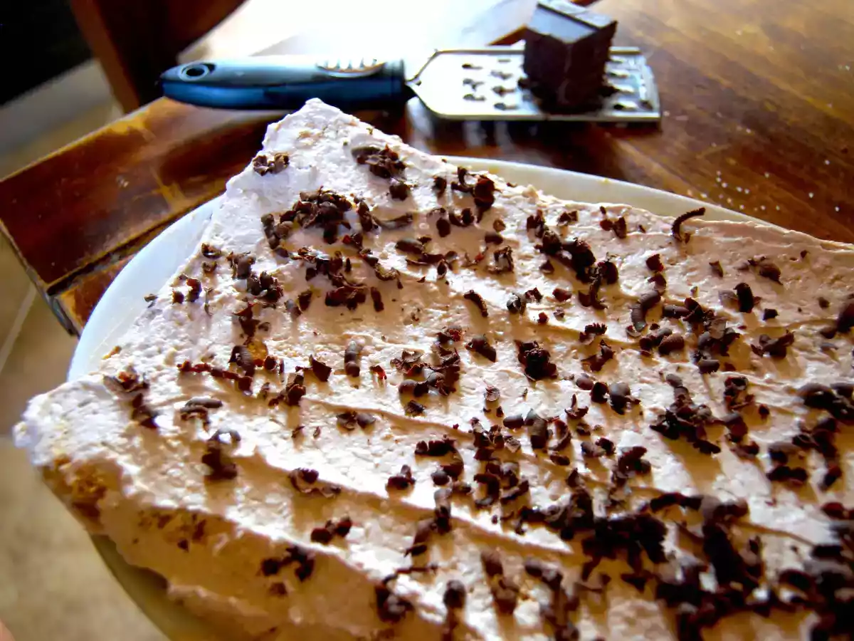 Tiramisù al cioccolato morbido e fresco (senza uova!)