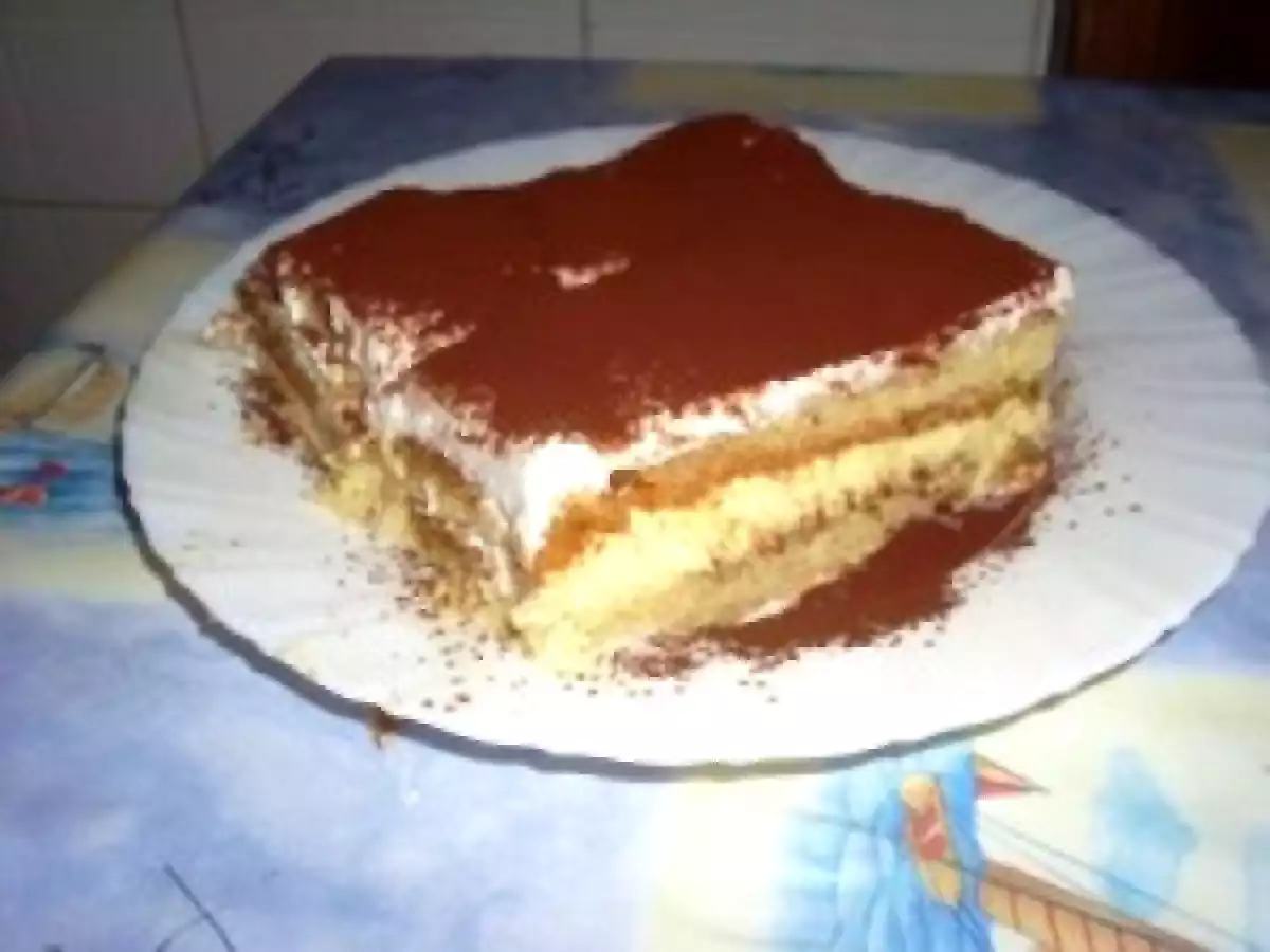 Tiramisù al pandoro: la ricetta facile e veloce per riciclare il pandoro avanzato