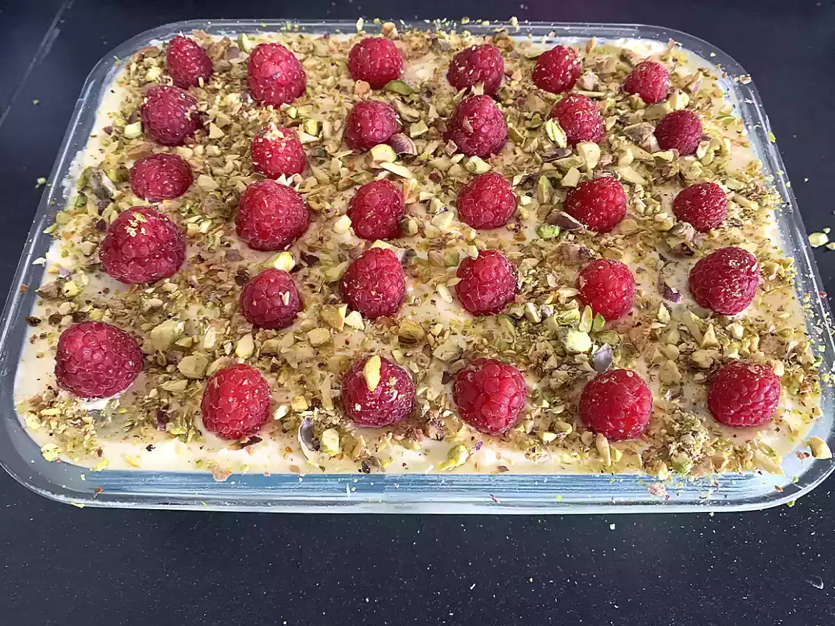 Tiramisu senza glutine pistacchio e lamponi - foto 3