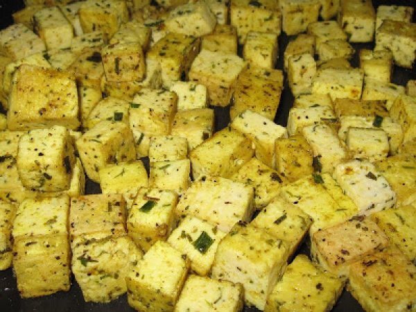 Tofu alle erbe in padella