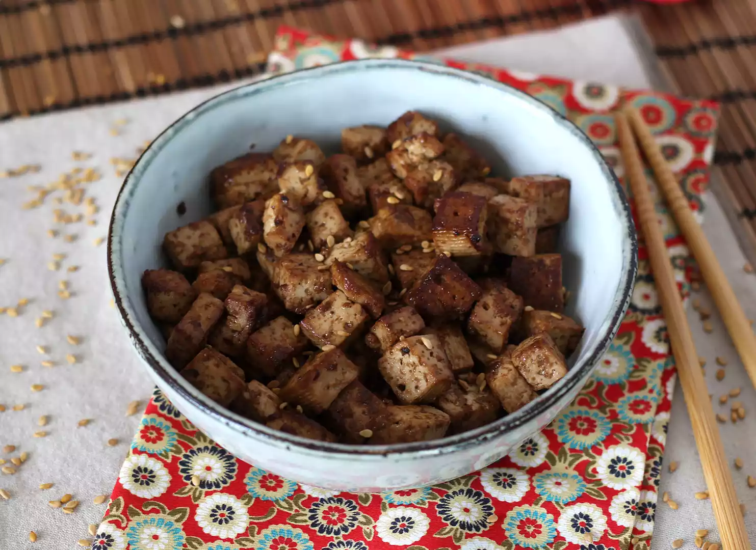 Tofu marinato all'orientale