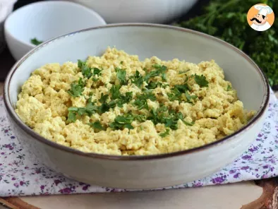 Tofu strapazzato, la ricetta vegana per rimpiazzare le uova nel brunch - foto 3