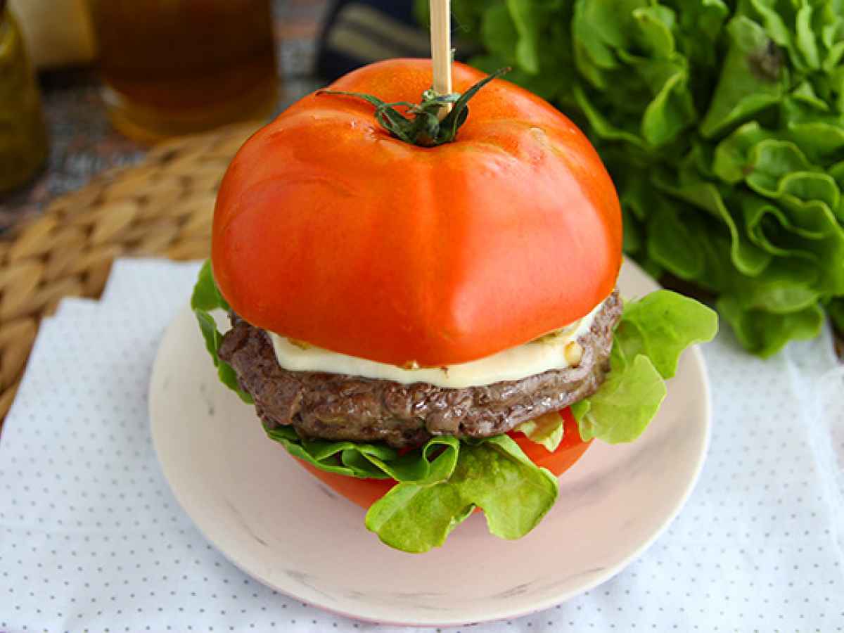 Tomato burger