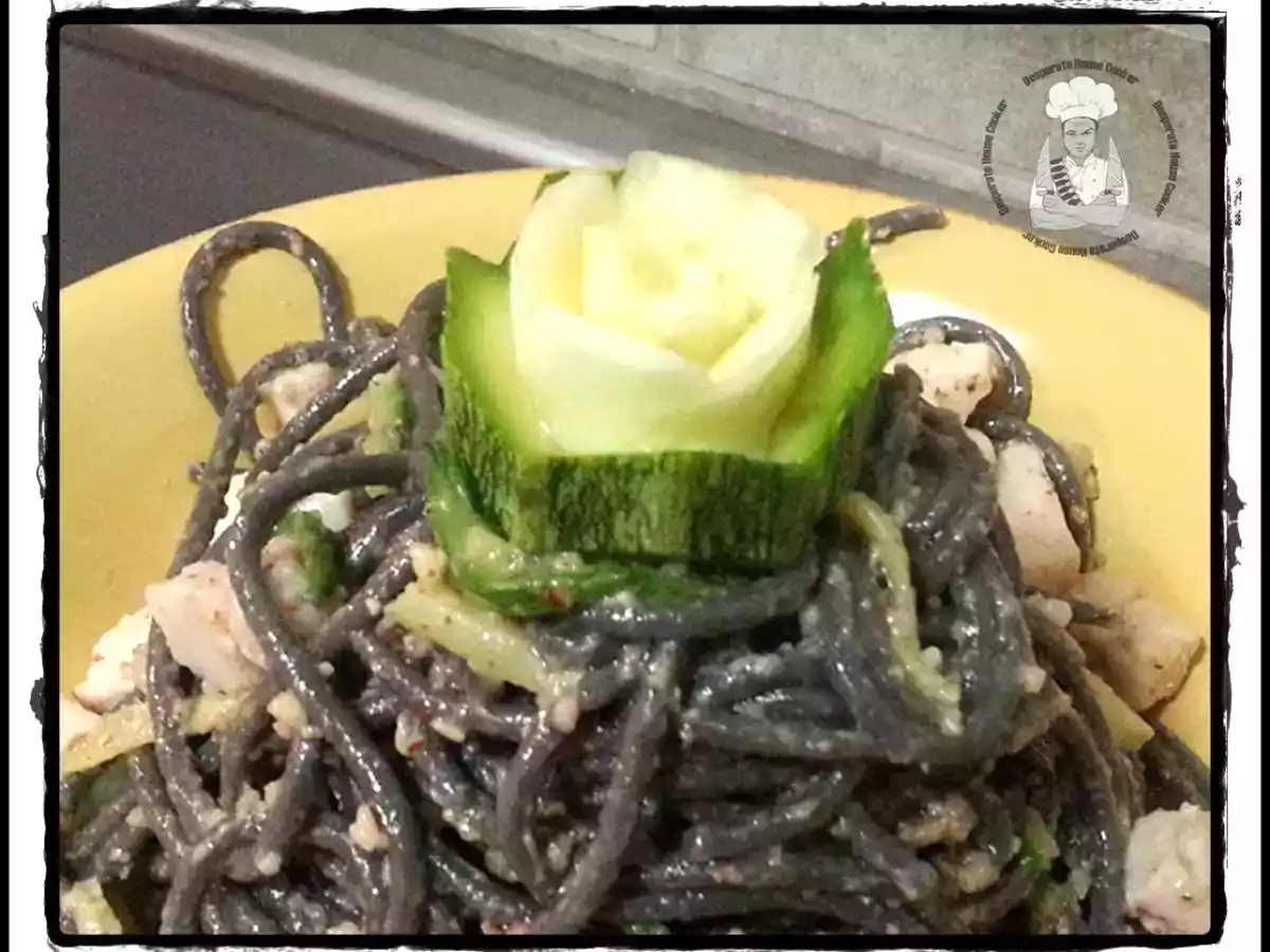 Tonnarelli al nero con pesce spada, zucchine e pesto di mandorle - foto 5