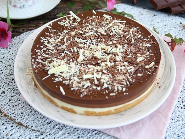 Torta ai tre cioccolati