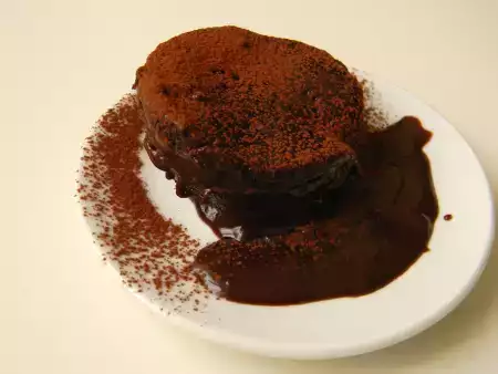 Torta al cacao al microonde