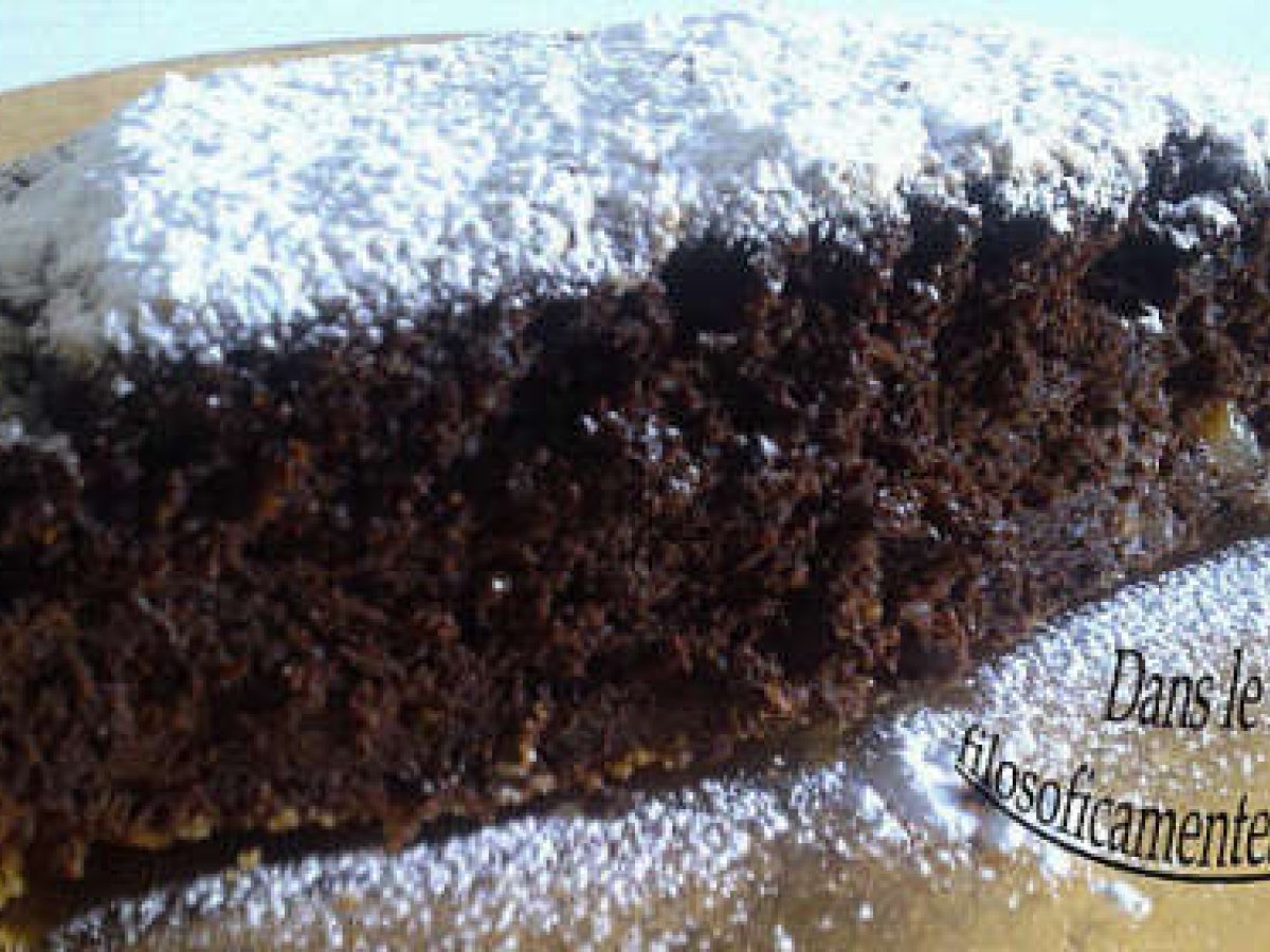 Torta al cacao, pere, cannella (senza grassi aggiunti)