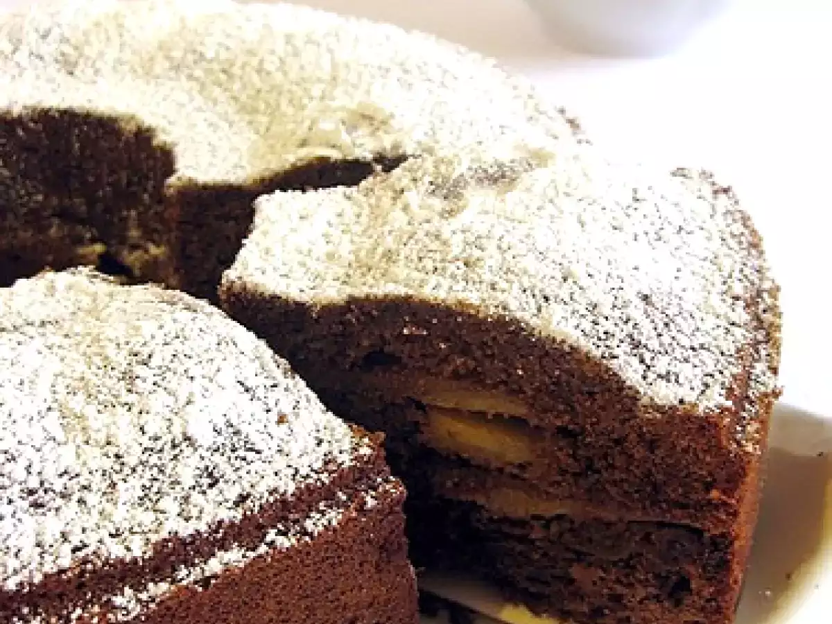 Torta al cioccolato con mele e rhum