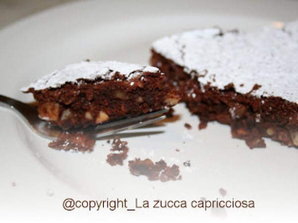 Torta al cioccolato mandorlata - foto 2