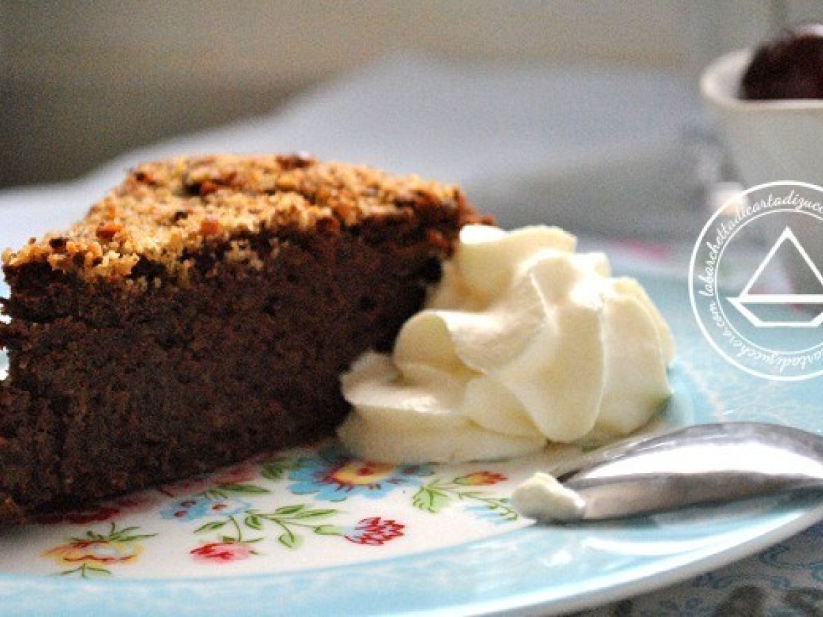 Torta al Cioccolato, Pistacchi e Nocciole