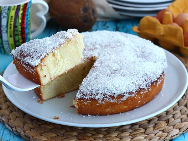 Torta al cocco - Ricetta brasiliana Torta al cocco - Ricetta brasiliana