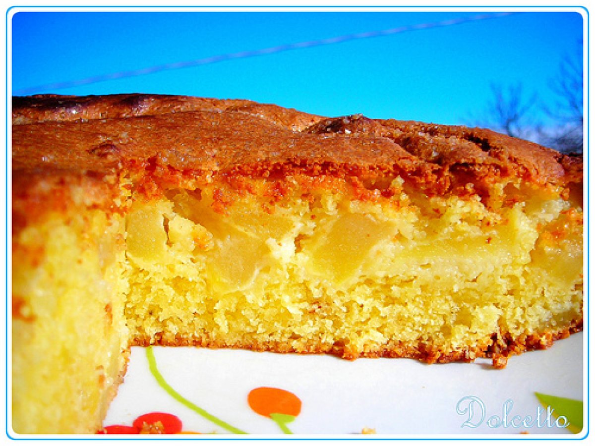 TORTA AL TOBLERONE BIANCO E MELE - foto 2