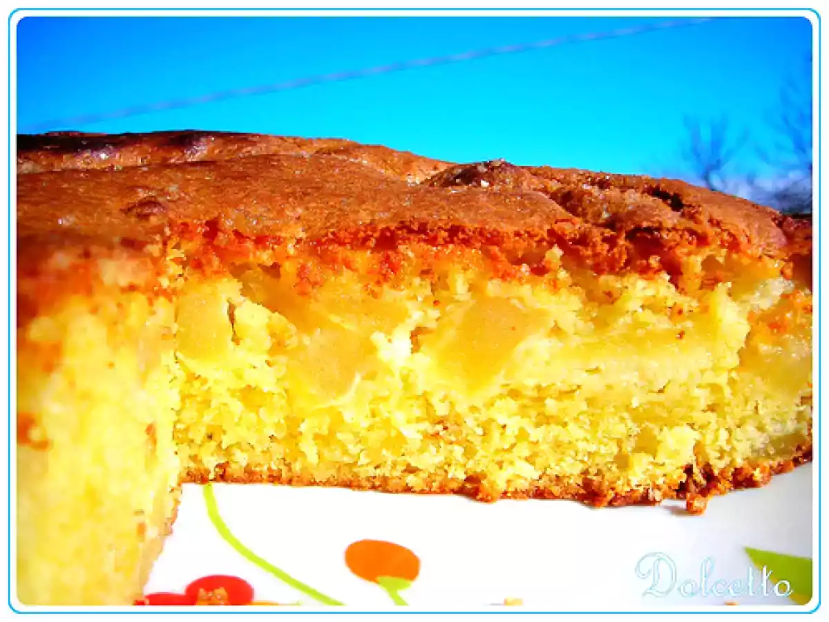 TORTA AL TOBLERONE BIANCO E MELE - foto 2